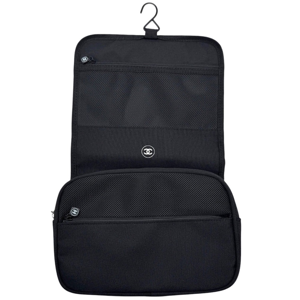 CHANEL Beauté GWPHanging Toiletry Bag